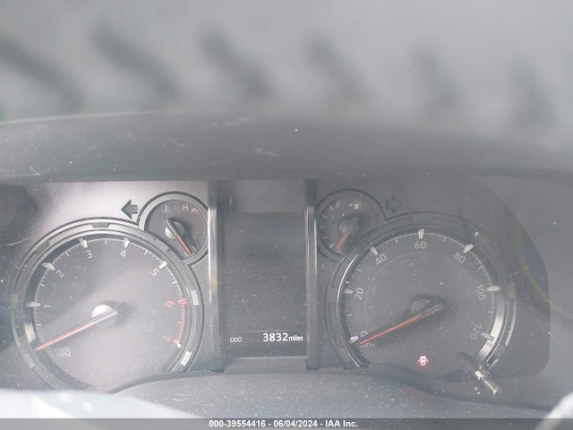 Toyota 4RUNNER SR5 2024 JTEEU5JR4R5306196 Image 15