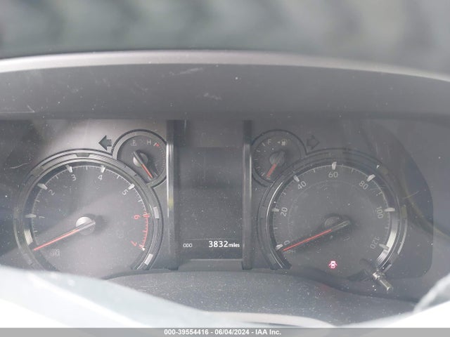Toyota 4RUNNER SR5 2024 JTEEU5JR4R5306196 Image 7