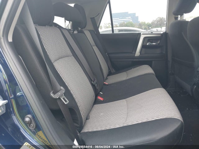 Toyota 4RUNNER SR5 2024 JTEEU5JR4R5306196 Image 8