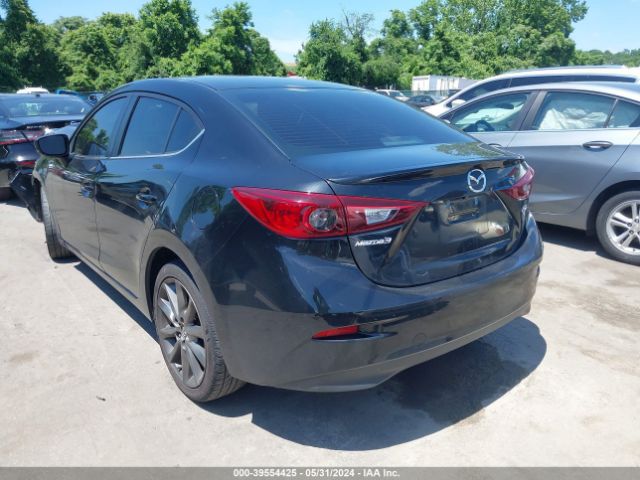 3MZBN1V37JM270888 Mazda Mazda3 Touring
