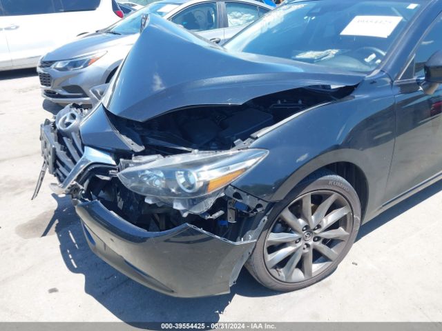 3MZBN1V37JM270888 Mazda Mazda3 Touring
