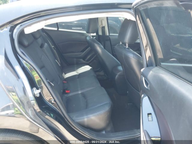 3MZBN1V37JM270888 Mazda Mazda3 Touring