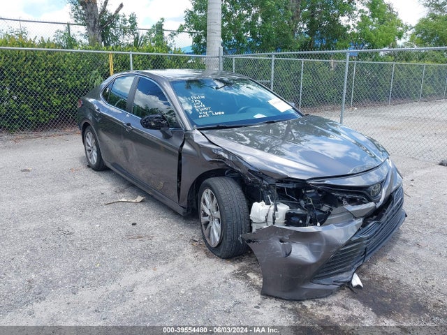 Toyota CAMRY LE 2020 4T1C11AK6LU866648 main image