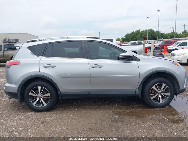 Toyota Rav4 Xle 2018 2T3WFREV2JW512888 Image 14