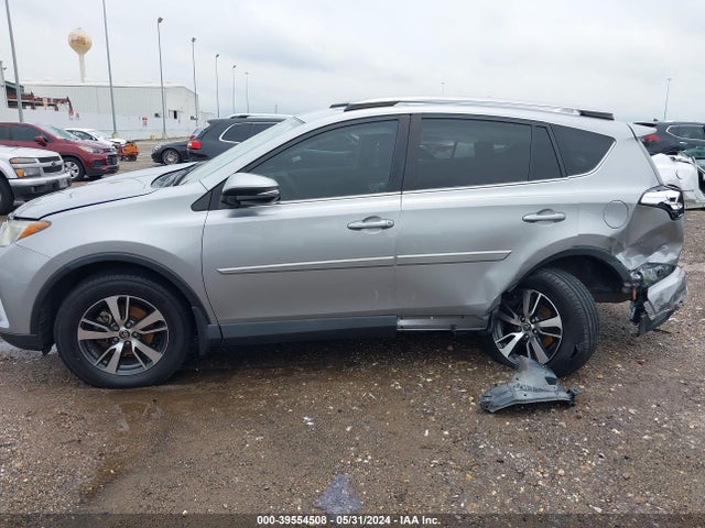 Toyota Rav4 Xle 2018 2T3WFREV2JW512888 Image 15