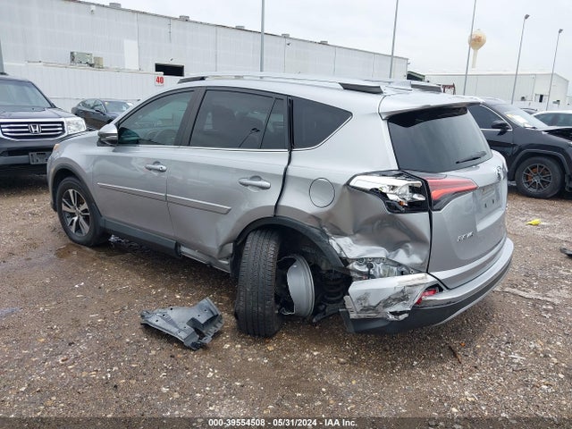 Toyota Rav4 Xle 2018 2T3WFREV2JW512888 Image 3