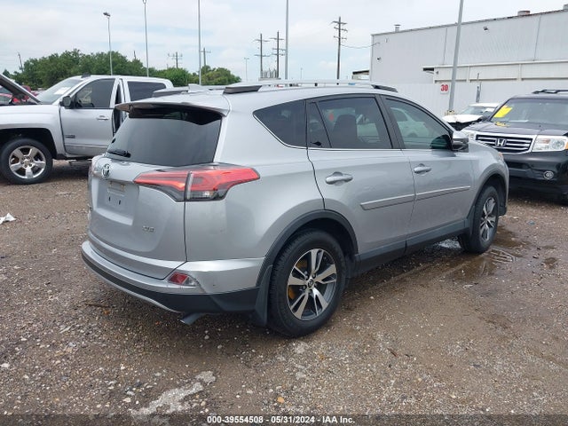 Toyota Rav4 Xle 2018 2T3WFREV2JW512888 Image 4