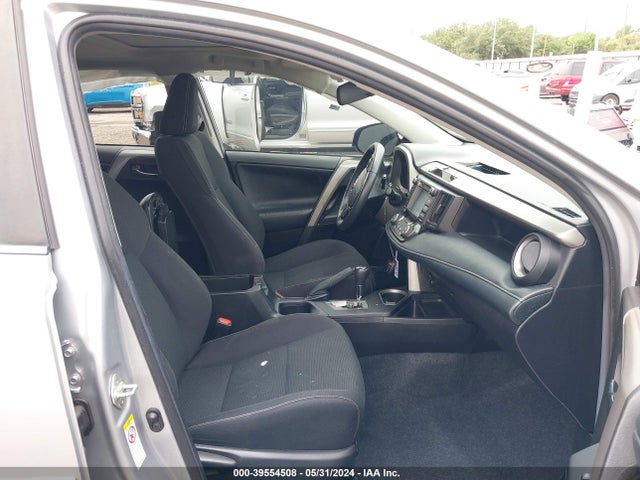 Toyota Rav4 Xle 2018 2T3WFREV2JW512888 Image 5