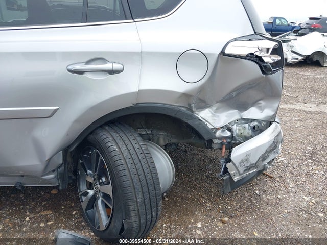 Toyota Rav4 Xle 2018 2T3WFREV2JW512888 Image 6