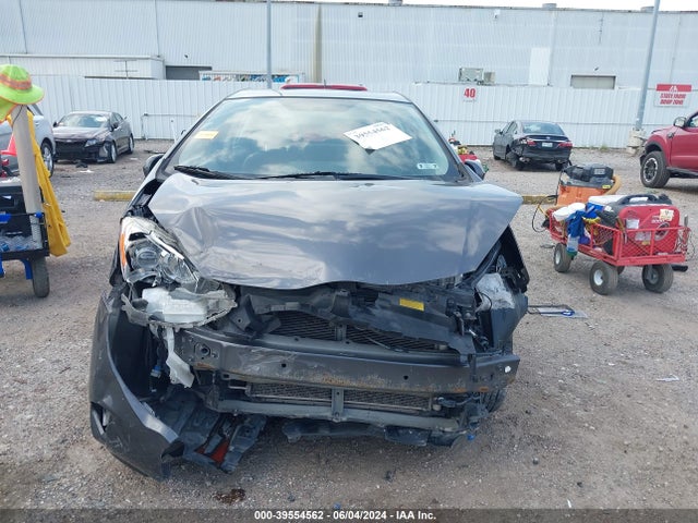 JTDKDTB31E1574100 Toyota Prius C Three