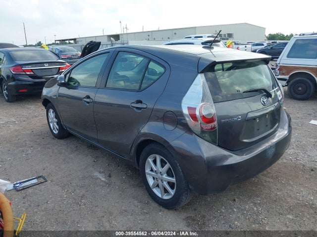 JTDKDTB31E1574100 Toyota Prius C Three