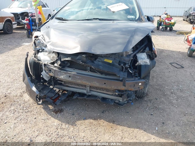 JTDKDTB31E1574100 Toyota Prius C Three