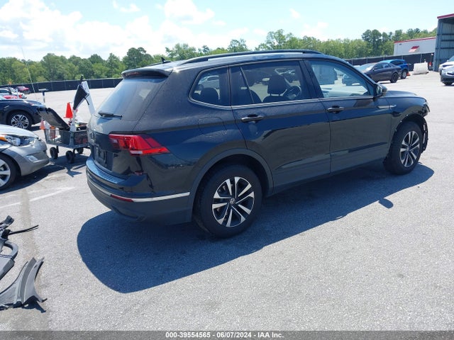 3VVRB7AX3PM037672 Volkswagen Tiguan 2.0t S