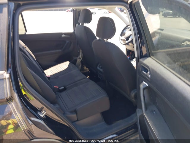 3VVRB7AX3PM037672 Volkswagen Tiguan 2.0t S