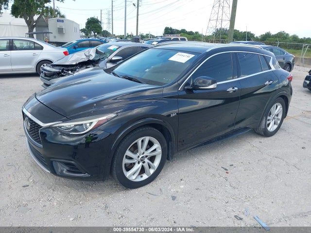 SJKCH5CP4KA008009 Infiniti Qx30 Luxe