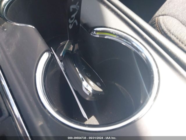 3GNAXUEV0NL250285 Chevrolet Equinox Awd Lt
