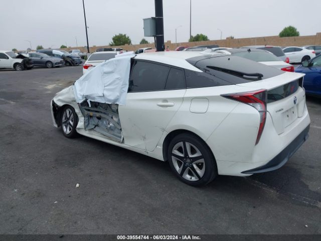 JTDKARFU5G3018782 Toyota Prius Three Touring