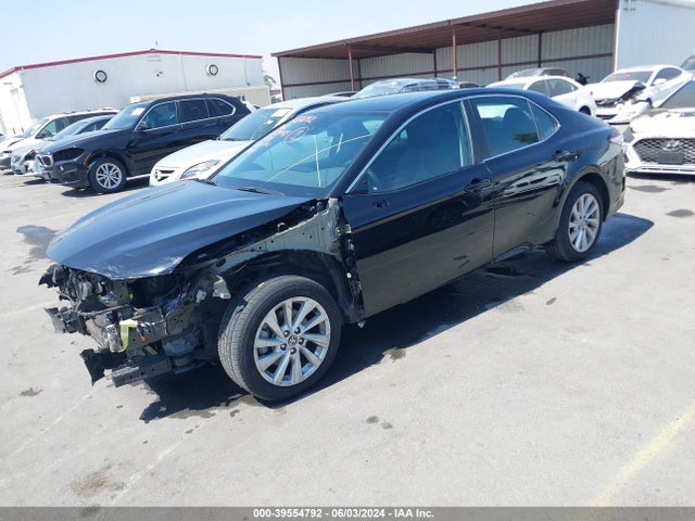 Toyota CAMRY LE 2023 4T1C11AKXPU099456 Image 2