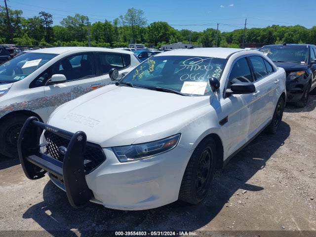 Ford Police Interceptor 2017 1FAHP2MKXHG106664 Image 2