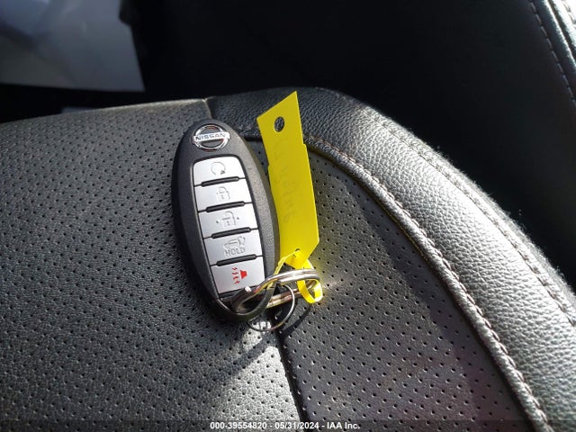 5N1AT2MV4HC739228 Nissan Rogue Sl