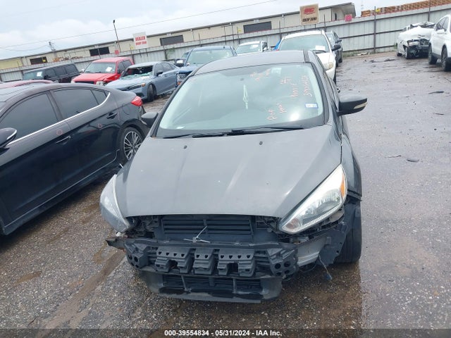Ford FOCUS SE 2015 1FADP3K28FL240312 Image 10