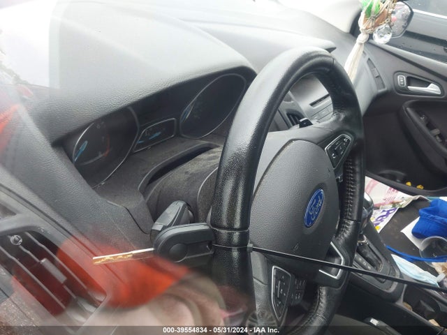 Ford FOCUS SE 2015 1FADP3K28FL240312 Image 7