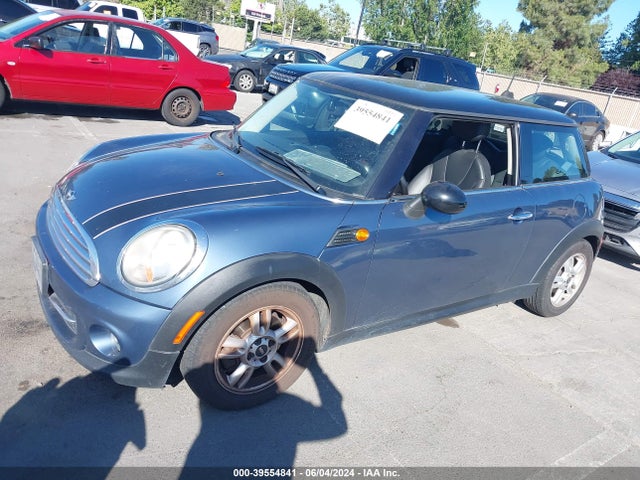 2011 MINI COOPER WMWSU3C51BT091963 Photo 1