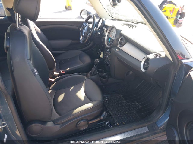 2011 MINI COOPER WMWSU3C51BT091963 Photo 4