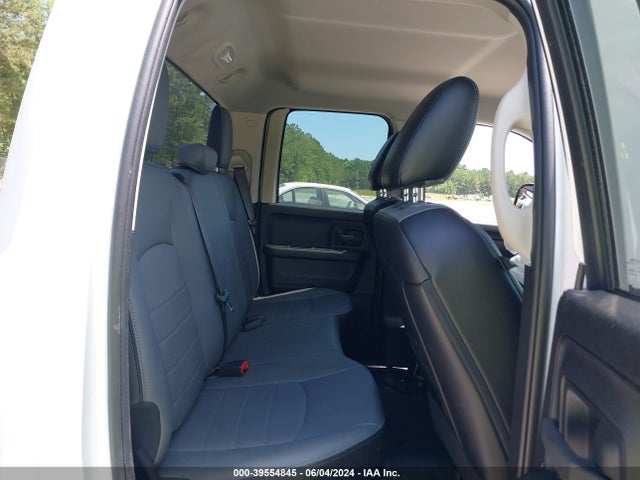1C6RR7FG7PS590388 RAM 1500 Classic Tradesman Quad Cab 4x4 6'4 Box