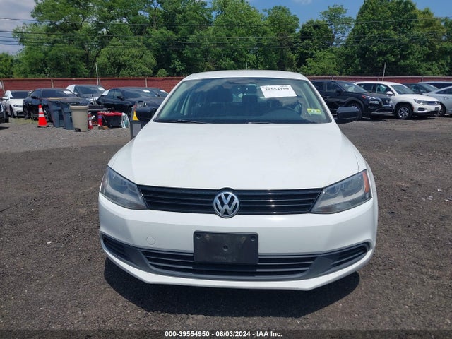 3VW2K7AJ2EM276149 Volkswagen Jetta 2.0l S