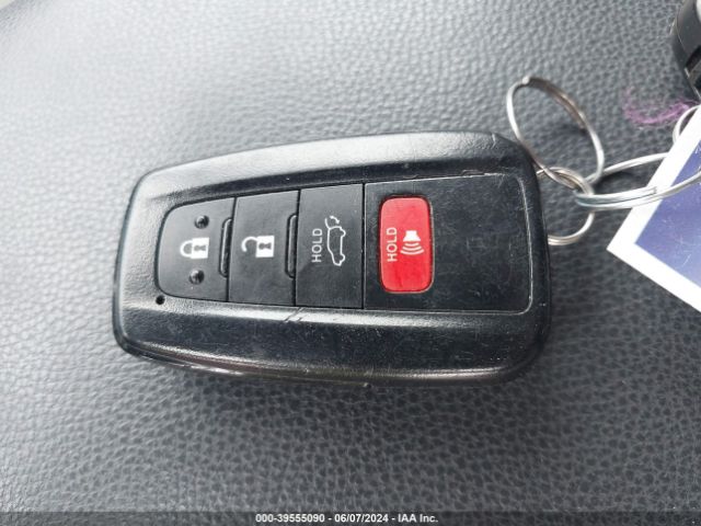 2T3RWRFVXKW040095 Toyota Rav4 Hybrid Xle
