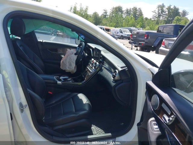 55SWF6GB2FU008628 Mercedes-Benz C 400 4matic