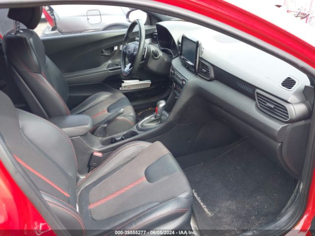 KMHTH6ABXKU005366 Hyundai Veloster Turbo