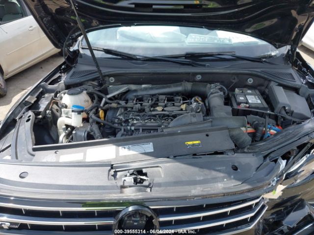 1VWAA7A33JC046521 Volkswagen Passat 2.0t R-line/2.0t S