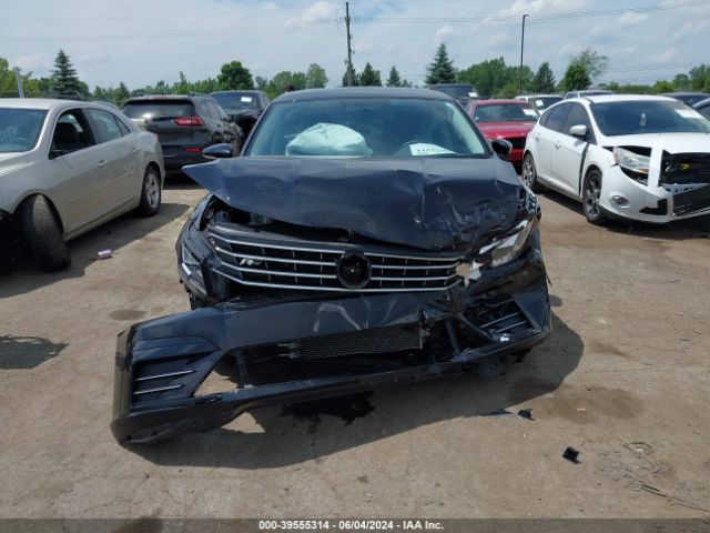 1VWAA7A33JC046521 Volkswagen Passat 2.0t R-line/2.0t S