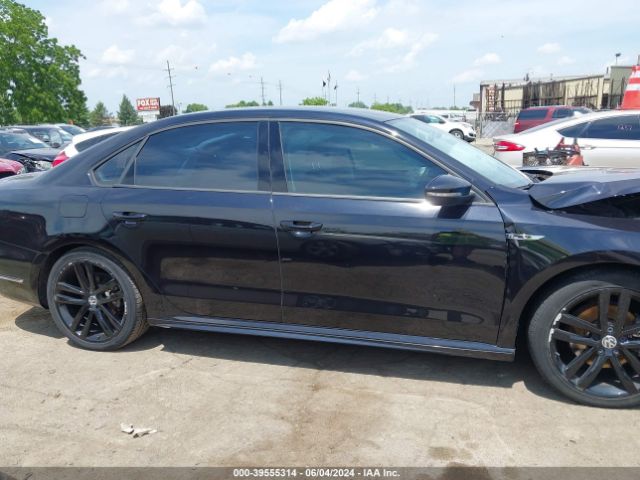 1VWAA7A33JC046521 Volkswagen Passat 2.0t R-line/2.0t S
