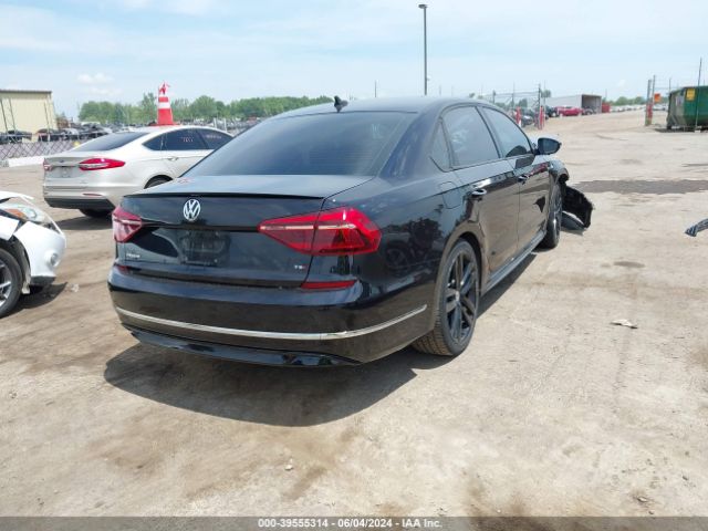 1VWAA7A33JC046521 Volkswagen Passat 2.0t R-line/2.0t S