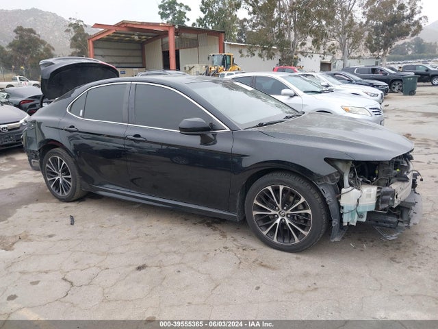Toyota CAMRY SE 2018 JTNB11HK8J3013074 zdjęcie główne