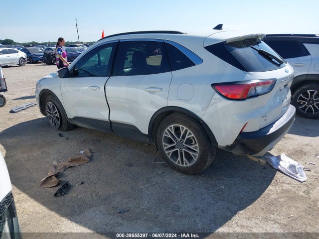 Ford ESCAPE SEL 2020 1FMCU0H61LUB66921 Image 3