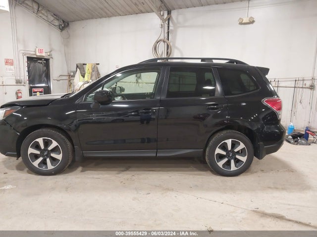 JF2SJAEC3HH568000 Subaru Forester 2.5i Premium
