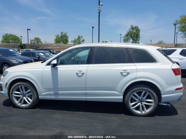 WA1VAAF79HD029377 Audi Q7 3.0t Premium