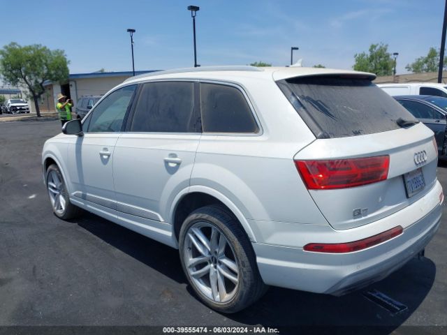 WA1VAAF79HD029377 Audi Q7 3.0t Premium