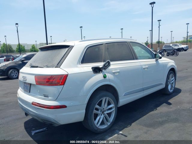 WA1VAAF79HD029377 Audi Q7 3.0t Premium