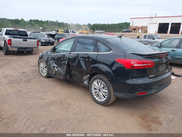 Ford Focus Titanium 2016 1FADP3J27GL236447 Image 3