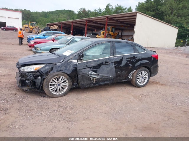 Ford Focus Titanium 2016 1FADP3J27GL236447 Image 6