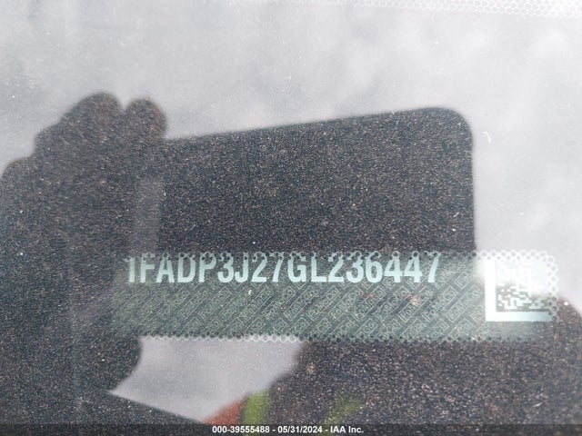 Ford Focus Titanium 2016 1FADP3J27GL236447 Image 9