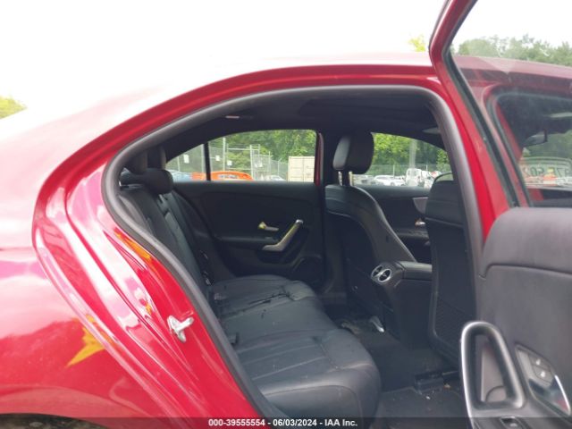W1K3G4FB9LJ198669 Mercedes-Benz A 220 4matic