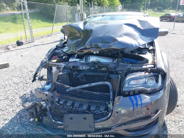 2C3CCARGXMH683597 Chrysler 300 Touring L Awd