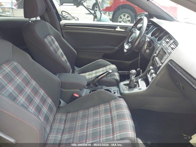 Volkswagen Golf Gti 2.0t S 2-door 2015 3VWYT7AUXFM074291 Image 5