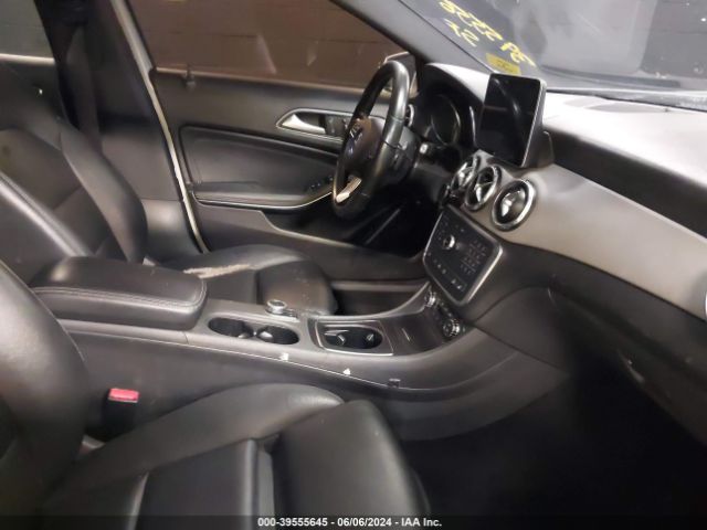 WDCTG4GB3HJ355025 Mercedes-Benz Gla 250 4matic